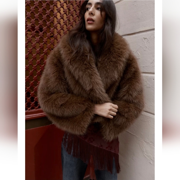 Zara FAUX FUR SHORT COAT - Picture 6 of 7